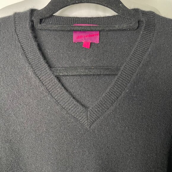 State Cashmere Women's Black V-Neck 100% Cashmere Sweater Size Large - Picture 3 of 7